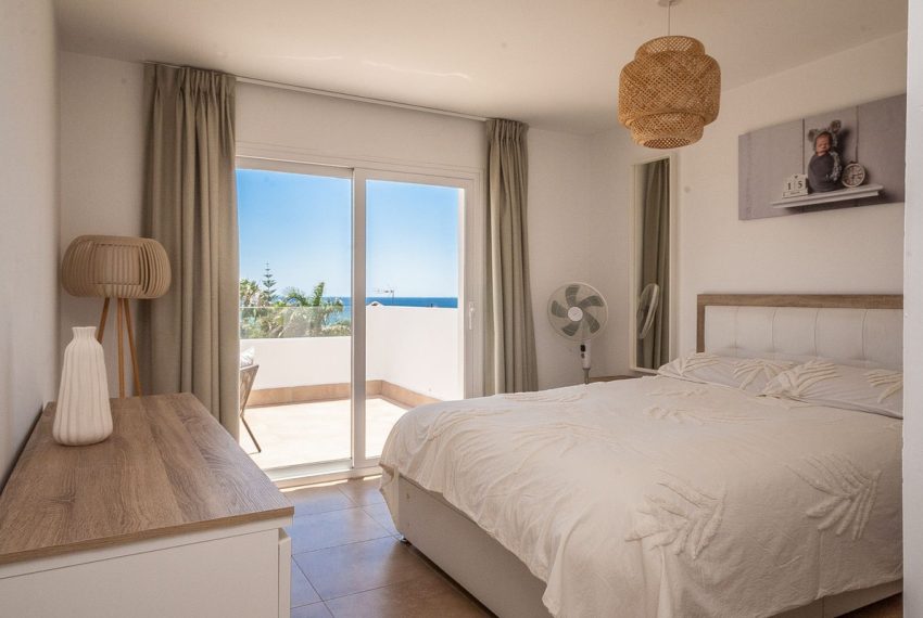 R5023975-Villa-For-Sale-Estepona-Detached-6-Beds-483-Built-15