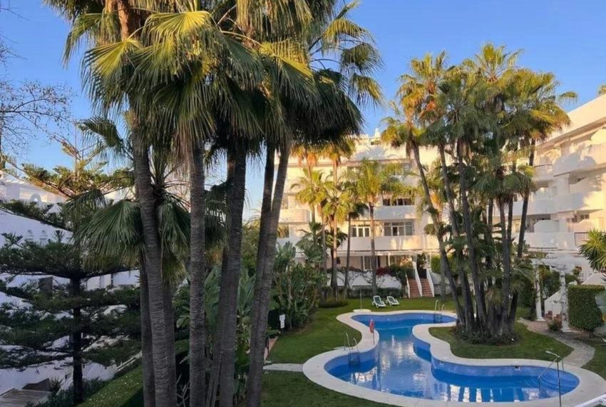 R5026963-Apartment-For-Sale-Marbella-Middle-Floor-4-Beds-131-Built