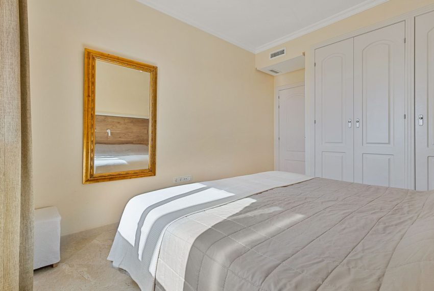 R5032315-Apartment-For-Sale-La-Mairena-Penthouse-2-Beds-117-Built-17