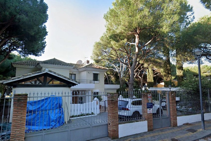 R5034748-Villa-For-Sale-Marbella-Detached-3-Beds-409-Built-2