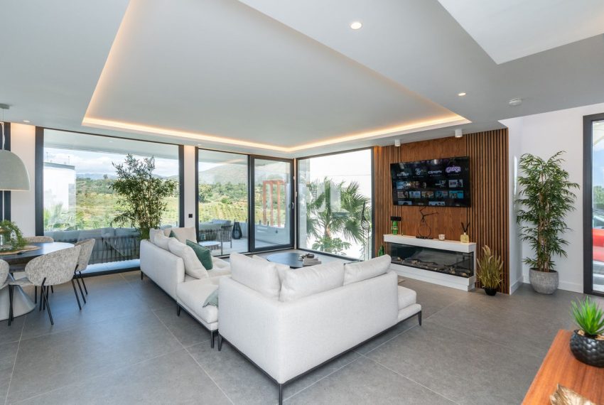 R5038771-Villa-For-Sale-La-Cala-Golf-Detached-4-Beds-362-Built-9