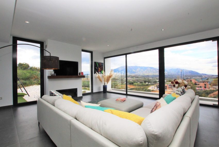 R5046619-Villa-For-Sale-La-Cala-Golf-Detached-4-Beds-312-Built-5