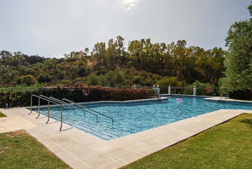 R5050198-Apartment-For-Sale-Benahavis-Middle-Floor-3-Beds-110-Built-2