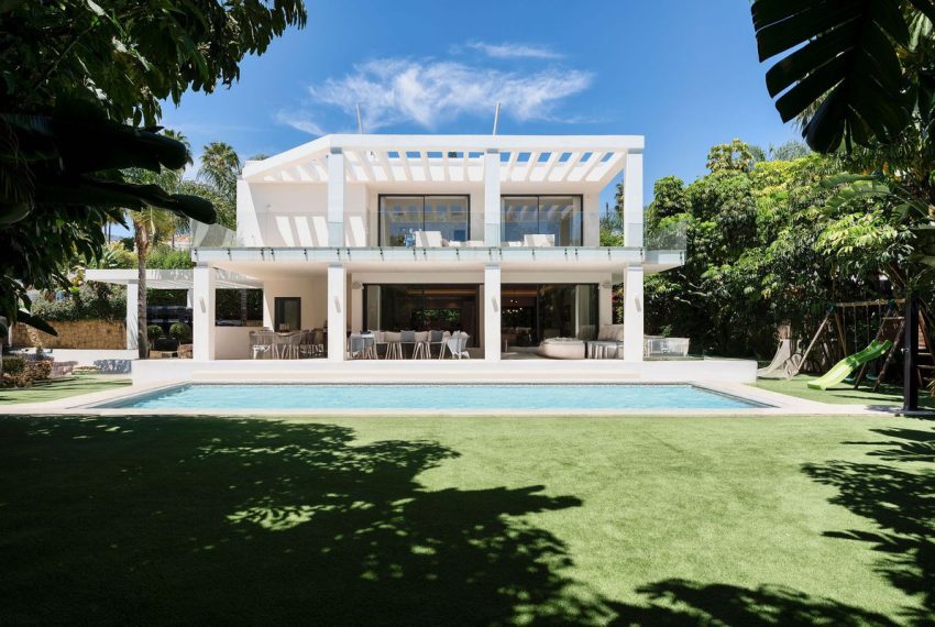 R5055703-Villa-For-Sale-La-Quinta-Detached-5-Beds-630-Built