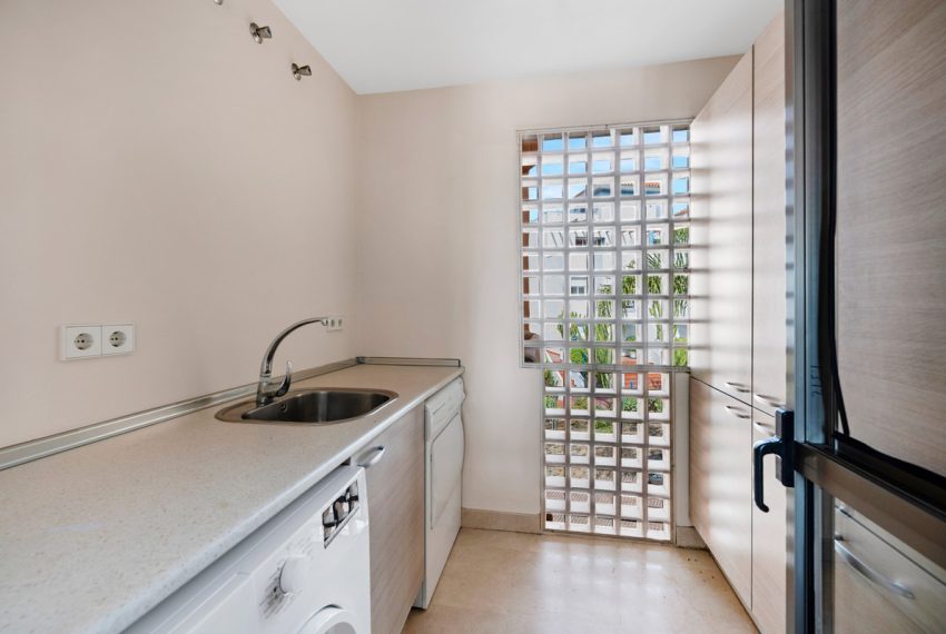 R5056132-Apartment-For-Sale-Estepona-Penthouse-2-Beds-145-Built-13