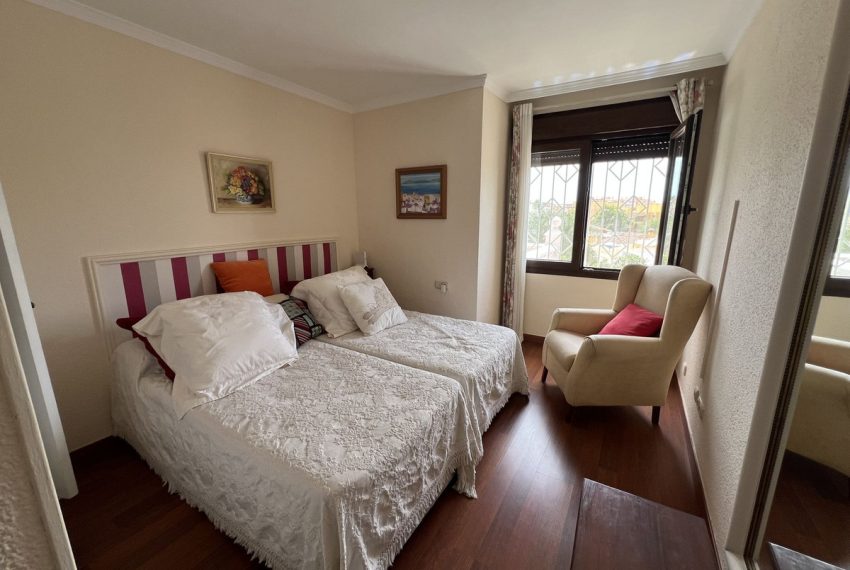 R5056666-Villa-For-Sale-Marbella-Detached-8-Beds-450-Built-6