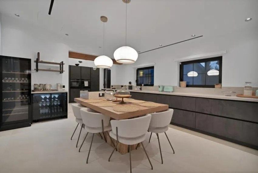 R5061577-Villa-For-Sale-Puerto-Banus-Detached-5-Beds-300-Built-19