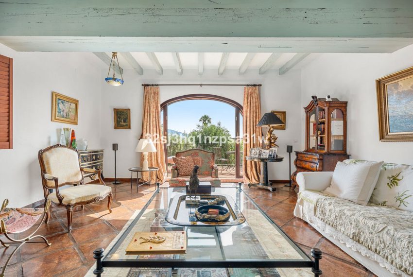R5062681-Villa-For-Sale-Nueva-Andalucia-Detached-5-Beds-632-Built-10