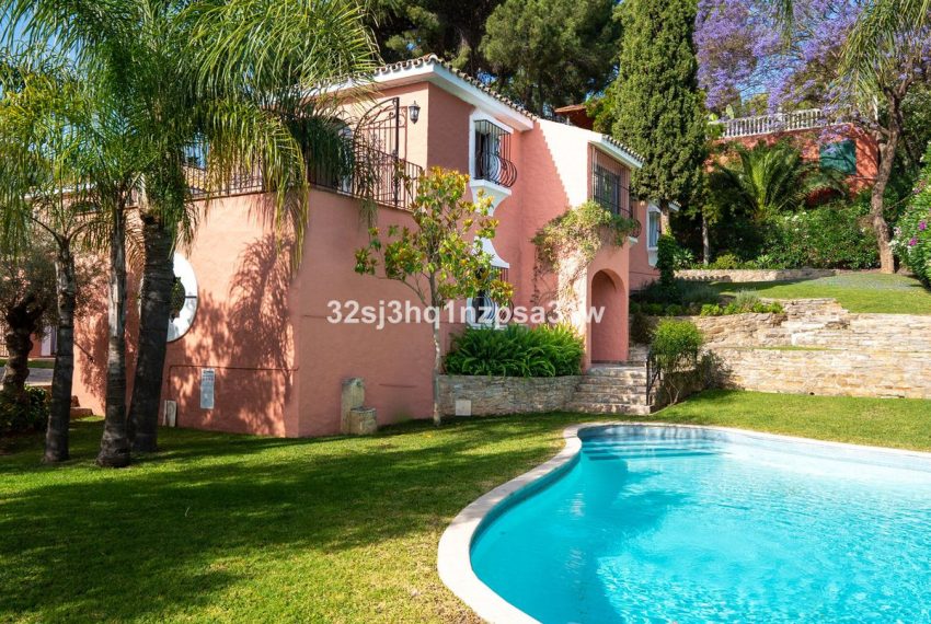 R5062681-Villa-For-Sale-Nueva-Andalucia-Detached-5-Beds-632-Built-3