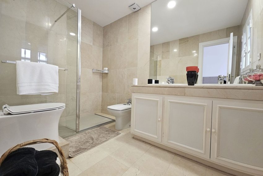 R5064592-Townhouse-For-Sale-Aloha-Terraced-3-Beds-165-Built-11