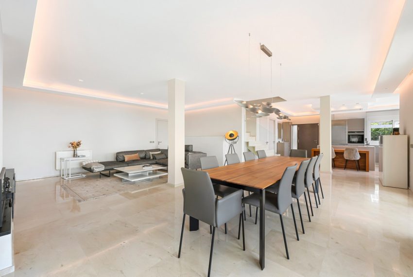 R5065318-Villa-For-Sale-Nueva-Andalucia-Detached-4-Beds-350-Built-10
