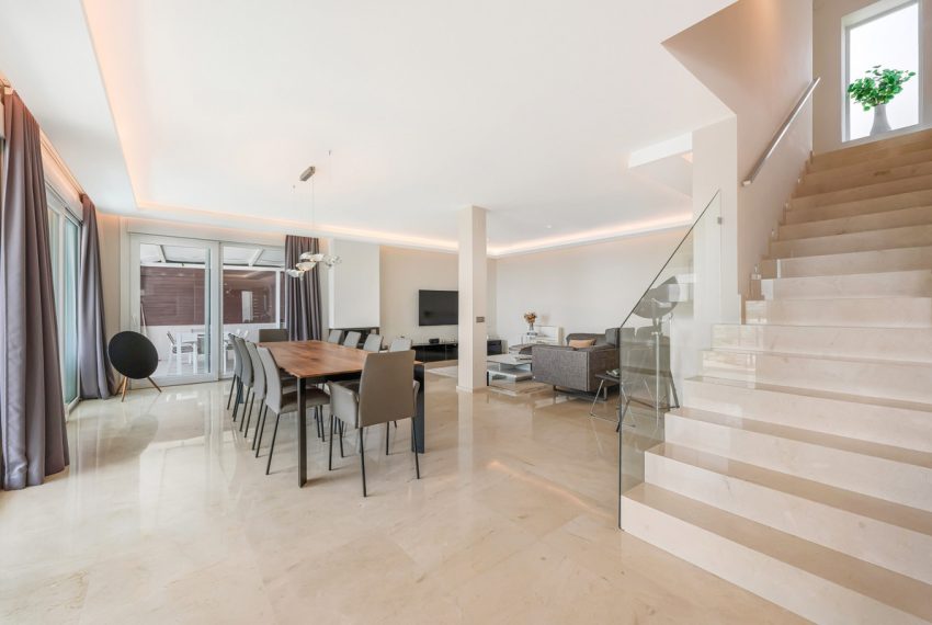 R5065318-Villa-For-Sale-Nueva-Andalucia-Detached-4-Beds-350-Built-13