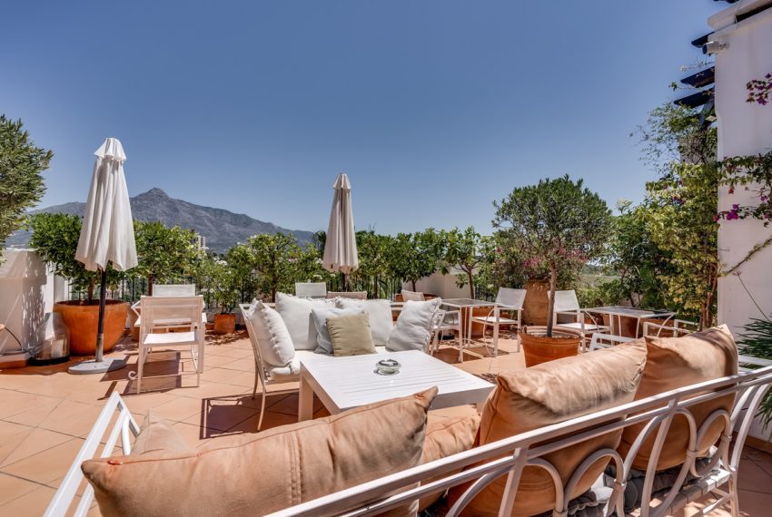 R5073538-Apartment-For-Sale-Nueva-Andalucia-Penthouse-3-Beds-200-Built-4