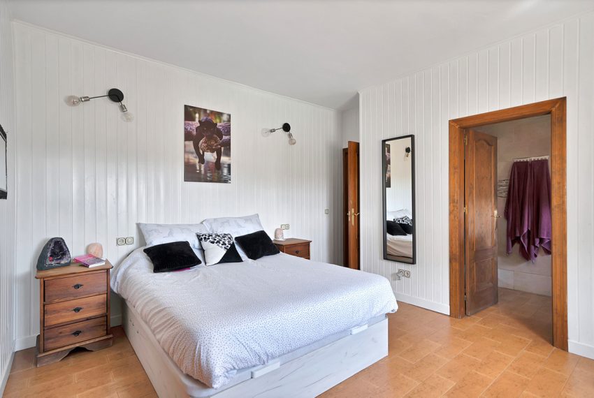 R5074588-Villa-For-Sale-Marbella-Detached-7-Beds-422-Built-12