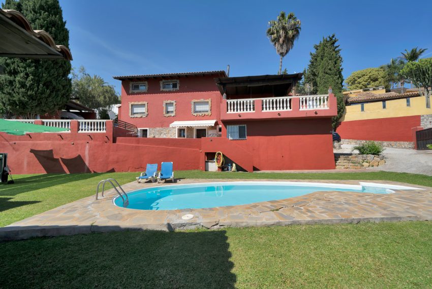 R5074588-Villa-For-Sale-Marbella-Detached-7-Beds-422-Built-2