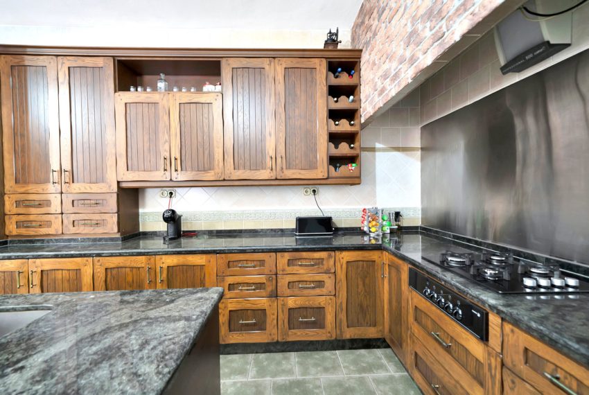 R5074588-Villa-For-Sale-Marbella-Detached-7-Beds-422-Built-6