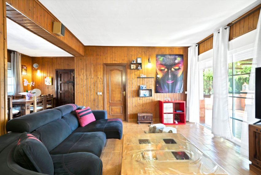 R5074588-Villa-For-Sale-Marbella-Detached-7-Beds-422-Built-7