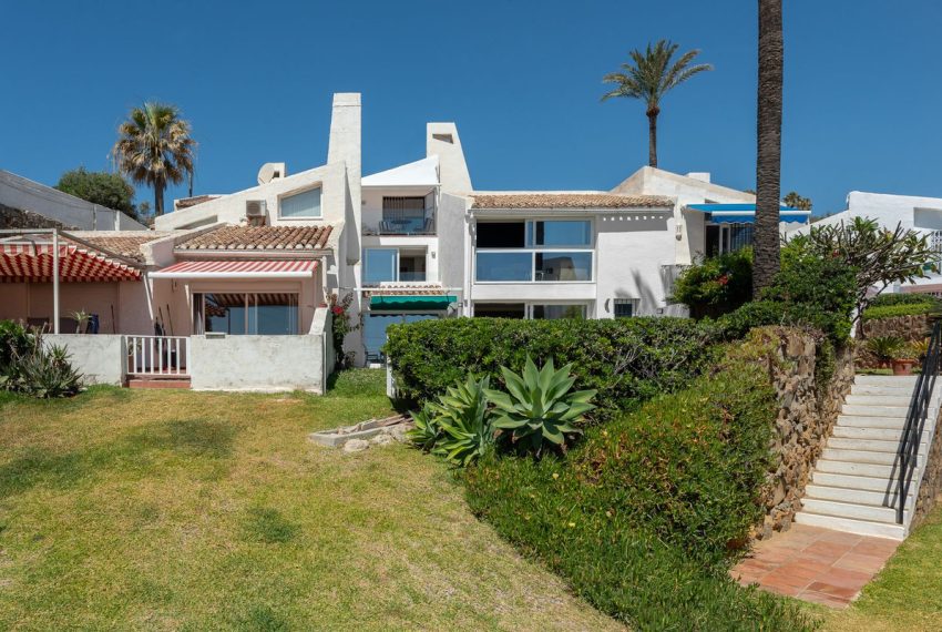 R5076907-Villa-For-Sale-Estepona-Semi-Detached-4-Beds-306-Built-13