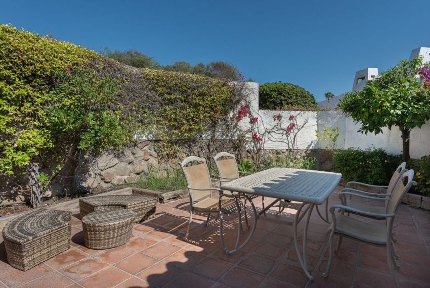 R5076907-Villa-For-Sale-Estepona-Semi-Detached-4-Beds-306-Built-19