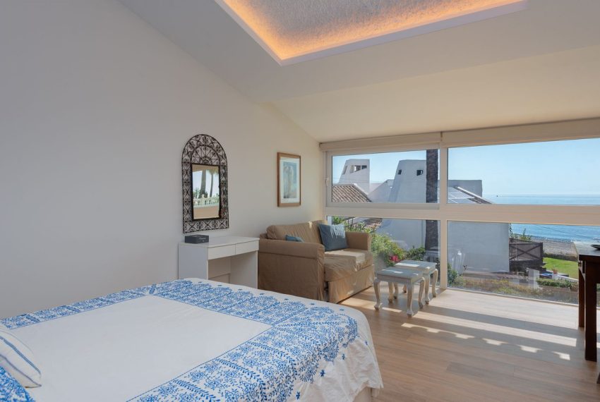 R5076907-Villa-For-Sale-Estepona-Semi-Detached-4-Beds-306-Built-7