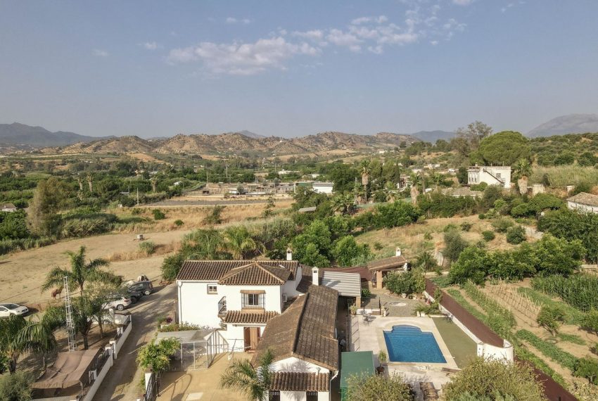 R5077336-Villa-For-Sale-Coin-Detached-5-Beds-255-Built-1
