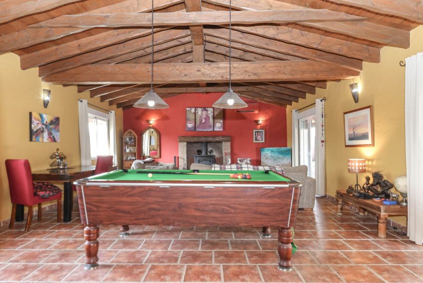 R5077336-Villa-For-Sale-Coin-Detached-5-Beds-255-Built-3