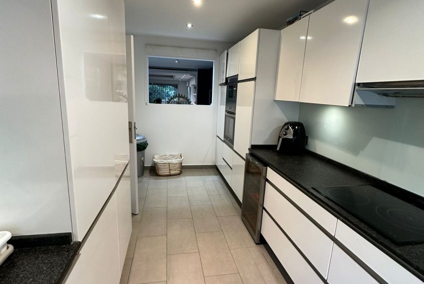 R5077666-Townhouse-For-Sale-Aloha-Terraced-4-Beds-229-Built-5