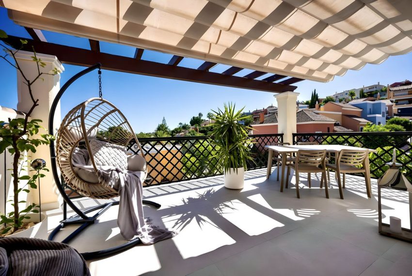 R5079052-Townhouse-For-Sale-Nueva-Andalucia-Terraced-4-Beds-276-Built-13