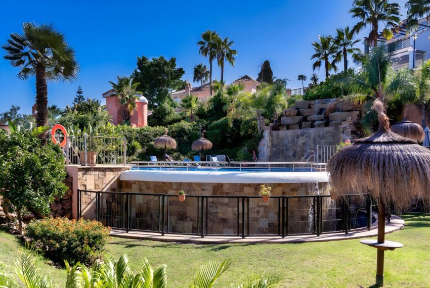 R5079052-Townhouse-For-Sale-Nueva-Andalucia-Terraced-4-Beds-276-Built-17