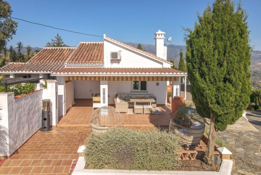 R5079136-Villa-For-Sale-Guaro-Detached-3-Beds-208-Built-4