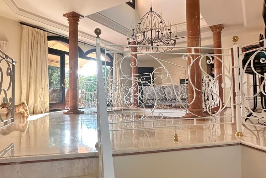 R5079865-Villa-For-Sale-Sierra-Blanca-Detached-4-Beds-562-Built-11