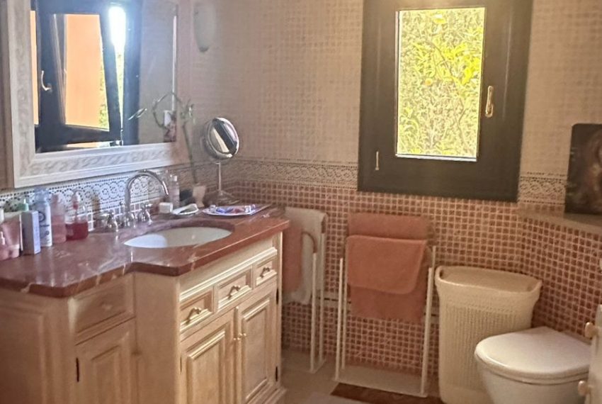 R5079865-Villa-For-Sale-Sierra-Blanca-Detached-4-Beds-562-Built-17