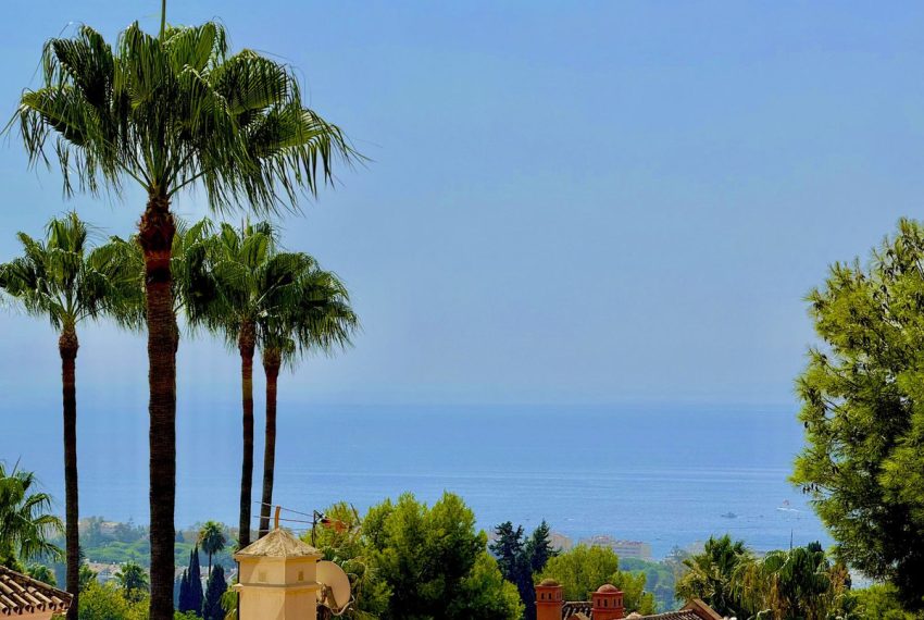 R5079865-Villa-For-Sale-Sierra-Blanca-Detached-4-Beds-562-Built-3