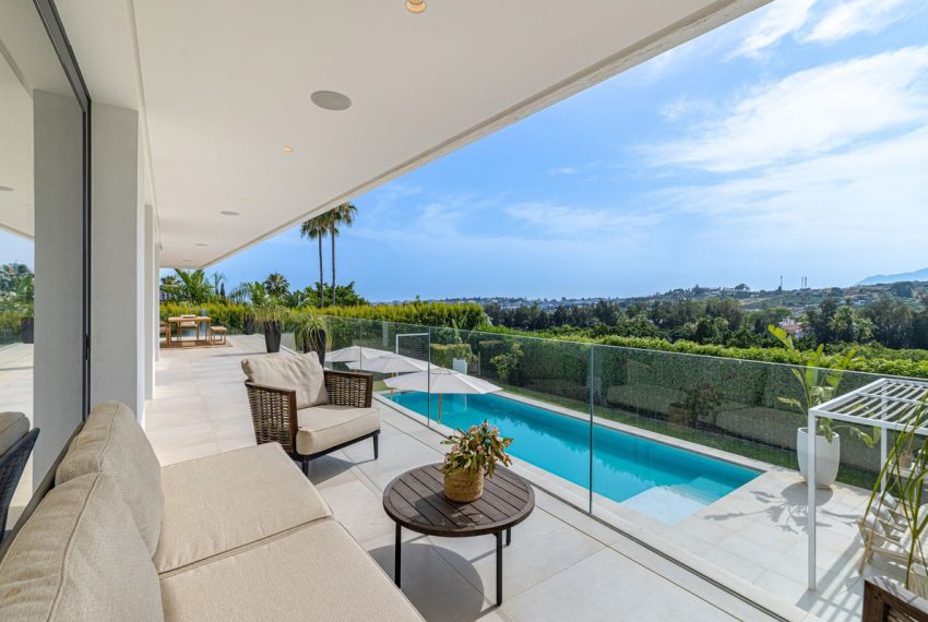 R5079934-Villa-For-Sale-Nueva-Andalucia-Detached-6-Beds-342-Built-5