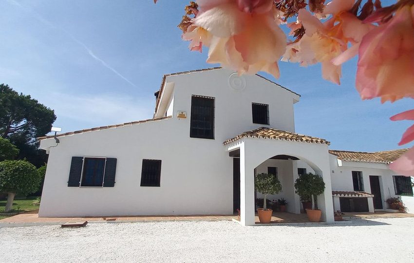 R5080252-Villa-For-Sale-La-Cala-de-Mijas-Detached-4-Beds-421-Built