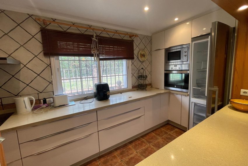 R5080618-Villa-For-Sale-Estepona-Finca-6-Beds-295-Built-8