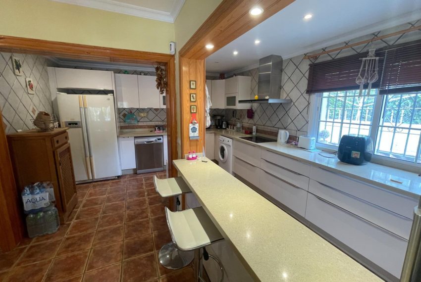R5080618-Villa-For-Sale-Estepona-Finca-6-Beds-295-Built-9