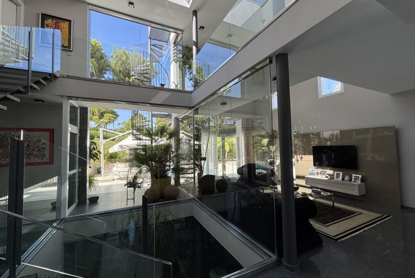 R5084113-Villa-For-Sale-La-Cala-Golf-Detached-5-Beds-441-Built-3