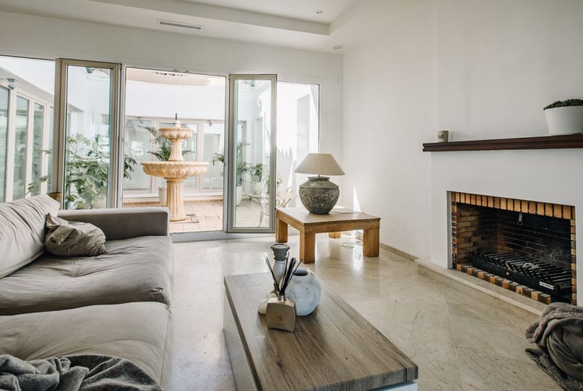 R5105857-Villa-For-Sale-Estepona-Detached-5-Beds-407-Built-17