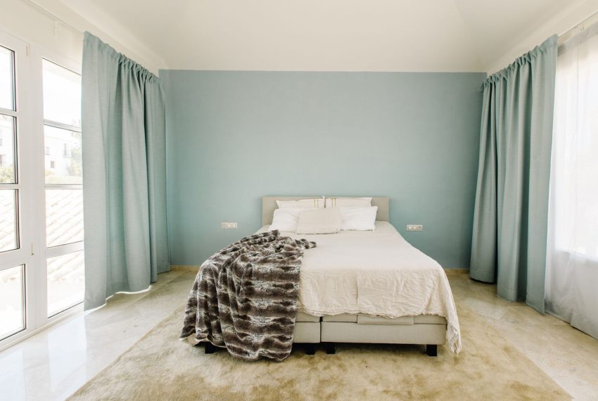 R5105857-Villa-For-Sale-Estepona-Detached-5-Beds-407-Built-3