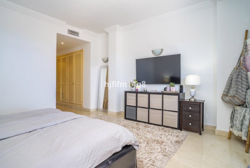 R5107042-Apartment-For-Sale-Nueva-Andalucia-Ground-Floor-2-Beds-263-Built-11