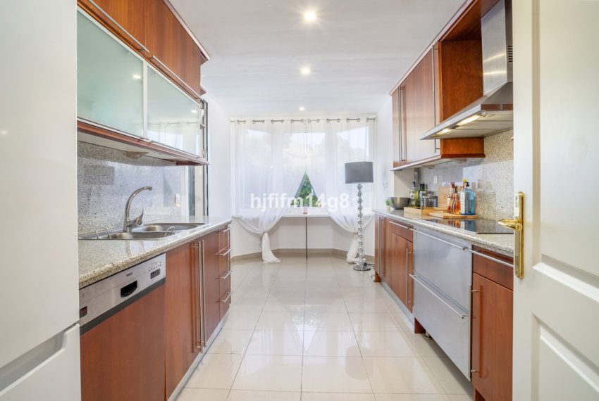 R5107042-Apartment-For-Sale-Nueva-Andalucia-Ground-Floor-2-Beds-263-Built-8