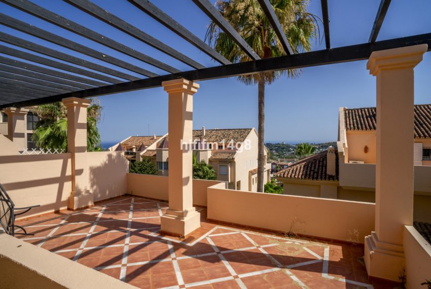 R5107042-Apartment-For-Sale-Nueva-Andalucia-Ground-Floor-2-Beds-263-Built