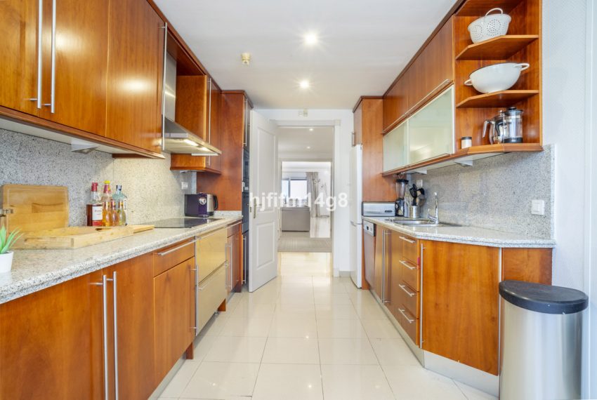 R5107042-Apartment-For-Sale-Nueva-Andalucia-Ground-Floor-2-Beds-263-Built-9
