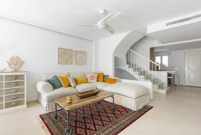 R5108635-Townhouse-For-Sale-Nueva-Andalucia-Terraced-3-Beds-132-Built-3