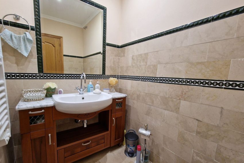 R5110717-Villa-For-Sale-Guadalmina-Baja-Detached-5-Beds-450-Built-10