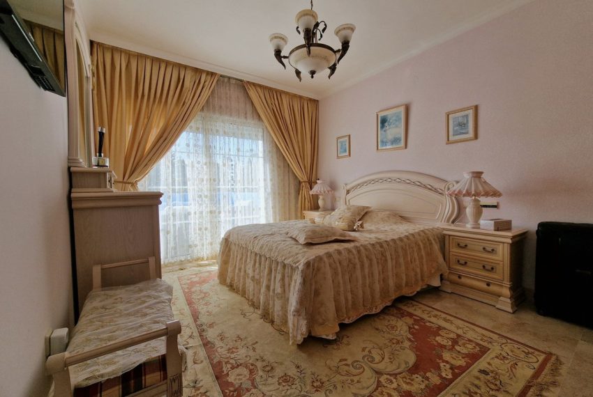 R5110717-Villa-For-Sale-Guadalmina-Baja-Detached-5-Beds-450-Built-19