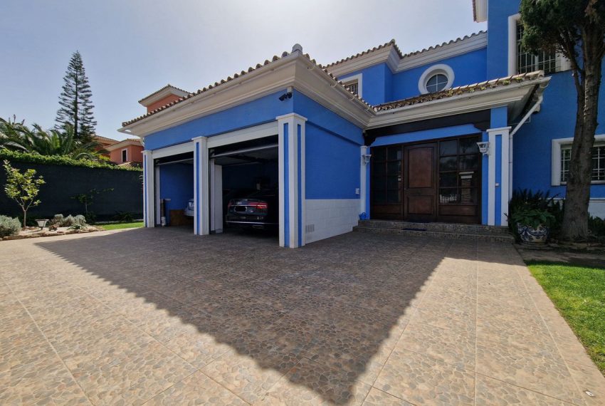 R5110717-Villa-For-Sale-Guadalmina-Baja-Detached-5-Beds-450-Built-2