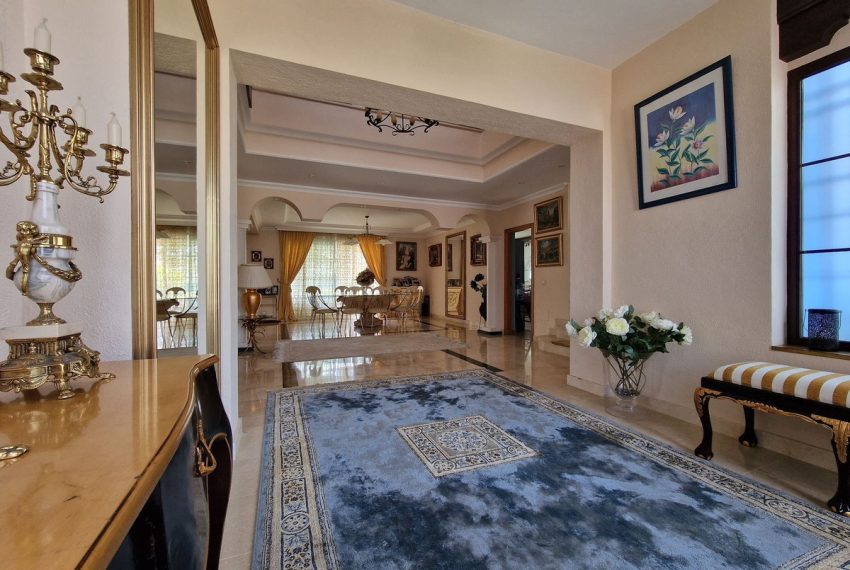 R5110717-Villa-For-Sale-Guadalmina-Baja-Detached-5-Beds-450-Built-6