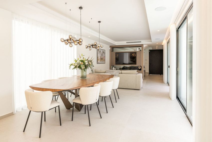 R5110936-Villa-For-Sale-Nueva-Andalucia-Detached-4-Beds-360-Built-5